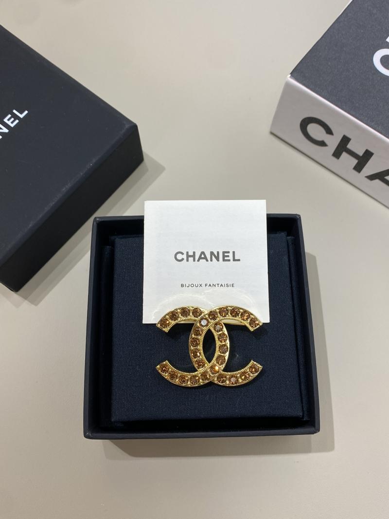 Chanel Brooch YCB72001
