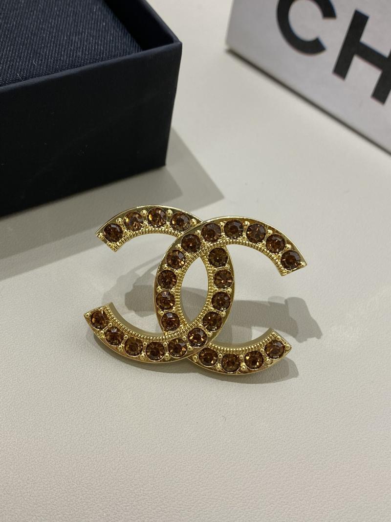 Chanel Brooch YCB72001