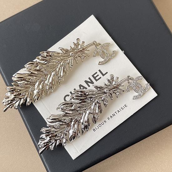 Chanel Brooch YCB72010