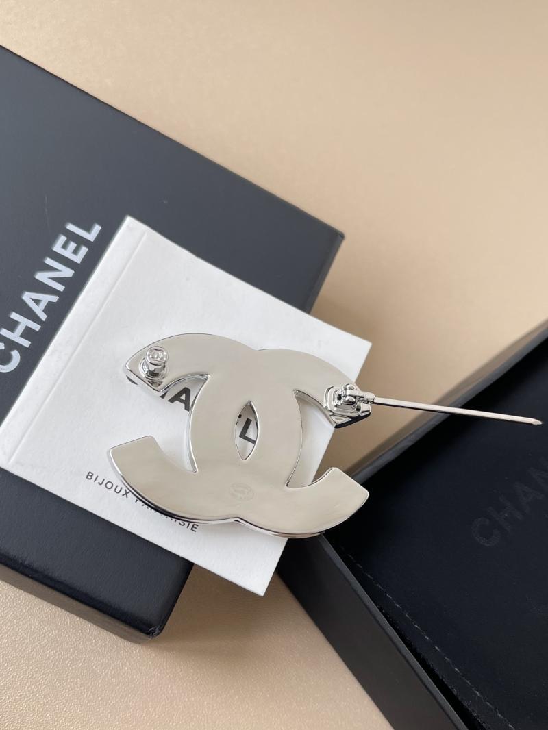 Chanel Brooch YCB72013