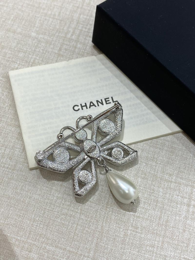 Chanel Brooch YCB81001