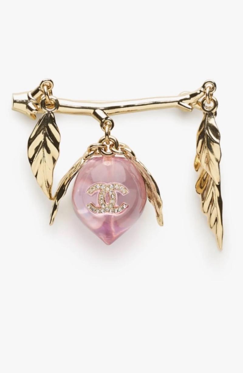 Chanel Brooch YCB81101