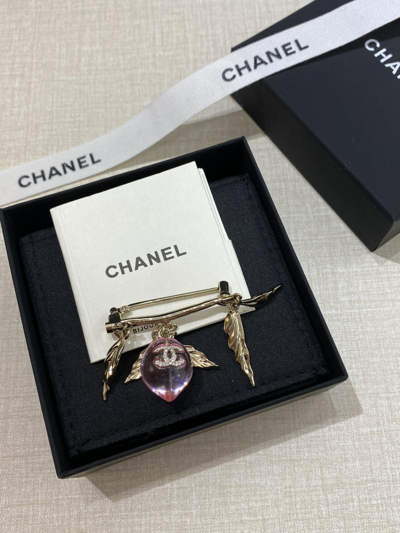 Chanel Brooch YCB81101