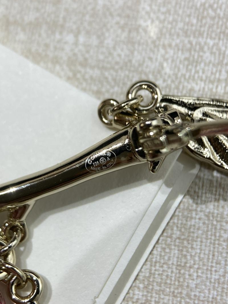 Chanel Brooch YCB81101