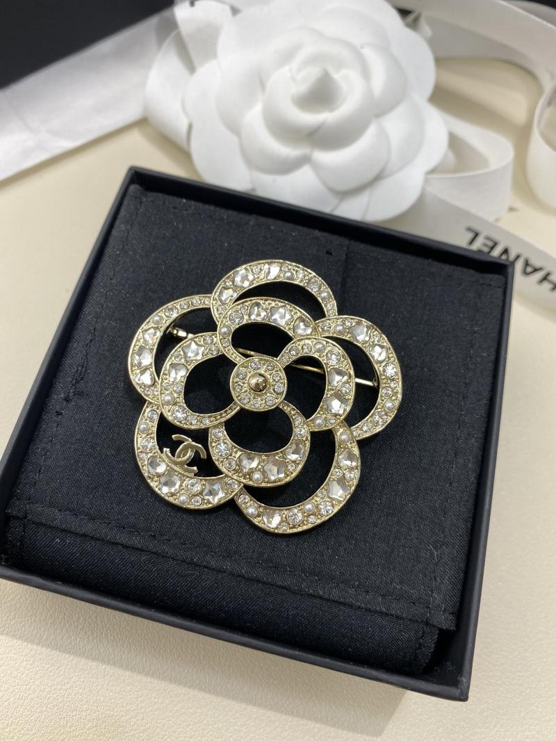 Chanel Brooch YCB81102