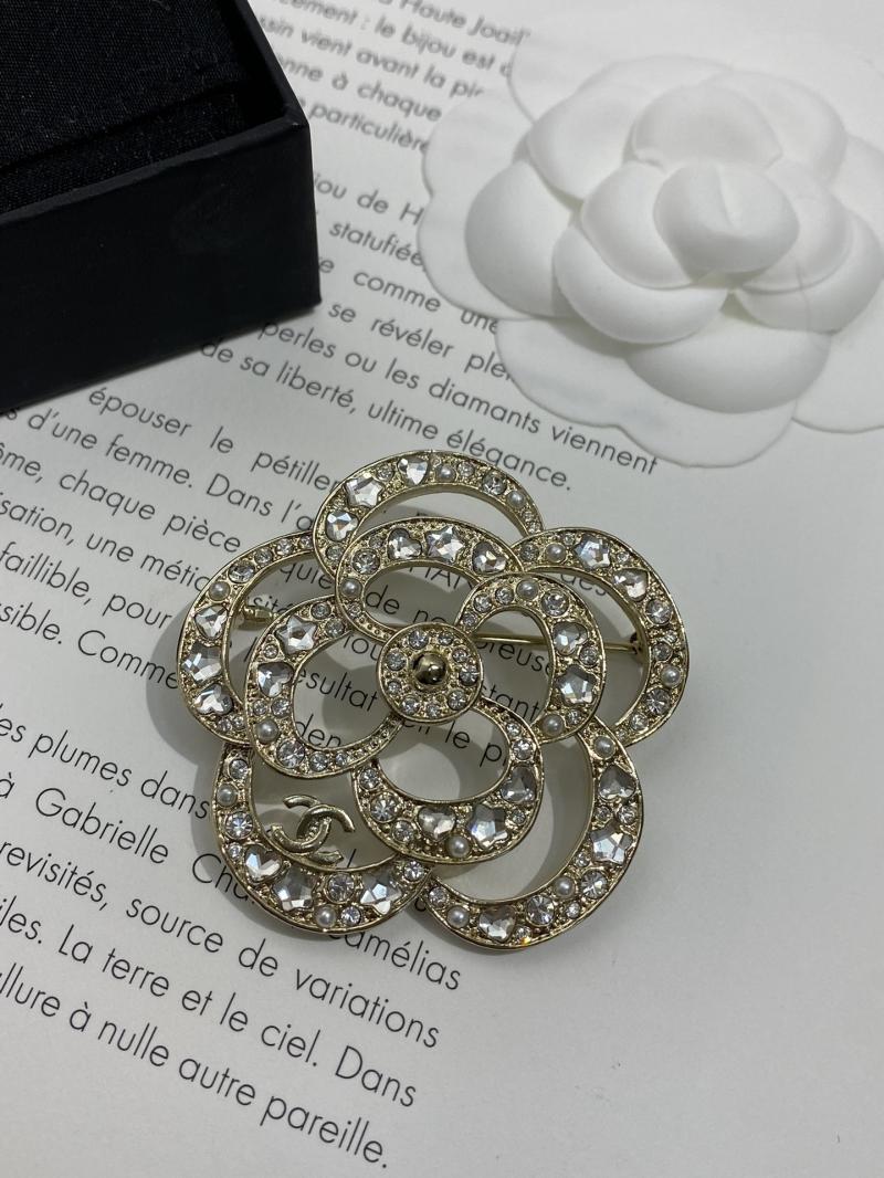 Chanel Brooch YCB81102