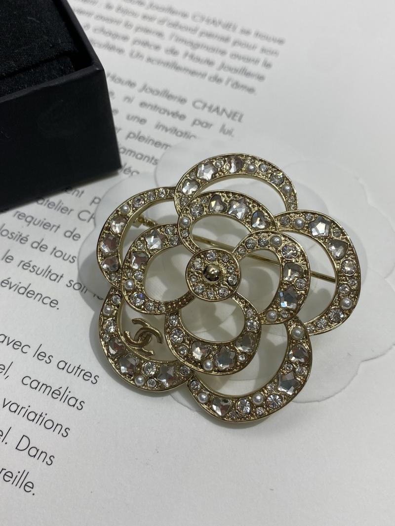 Chanel Brooch YCB81102