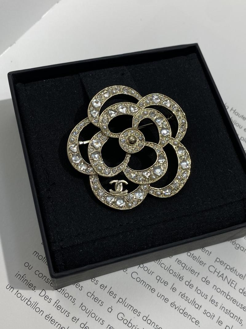 Chanel Brooch YCB81102