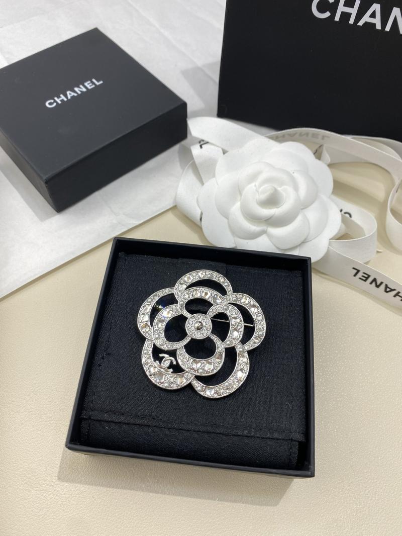 Chanel Brooch YCB81103
