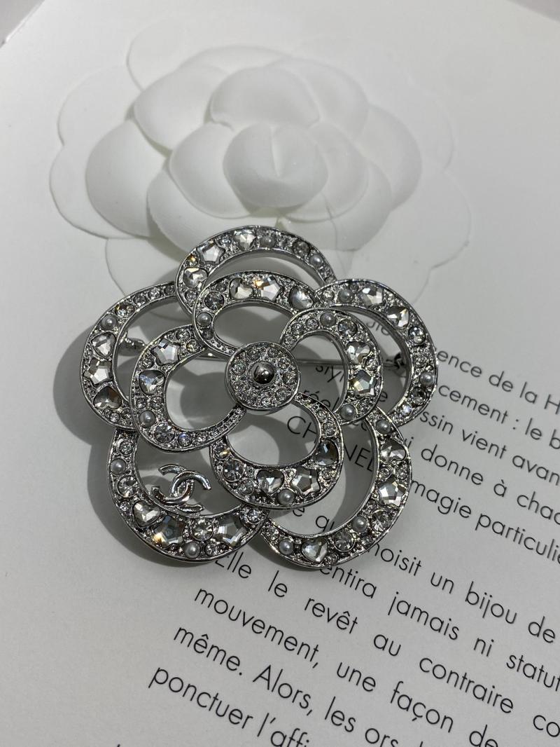 Chanel Brooch YCB81103
