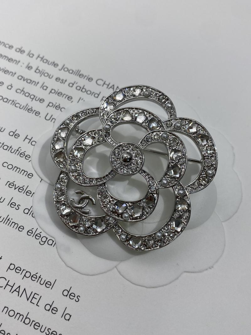 Chanel Brooch YCB81103