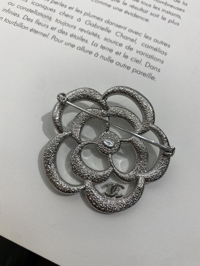 Chanel Brooch YCB81103