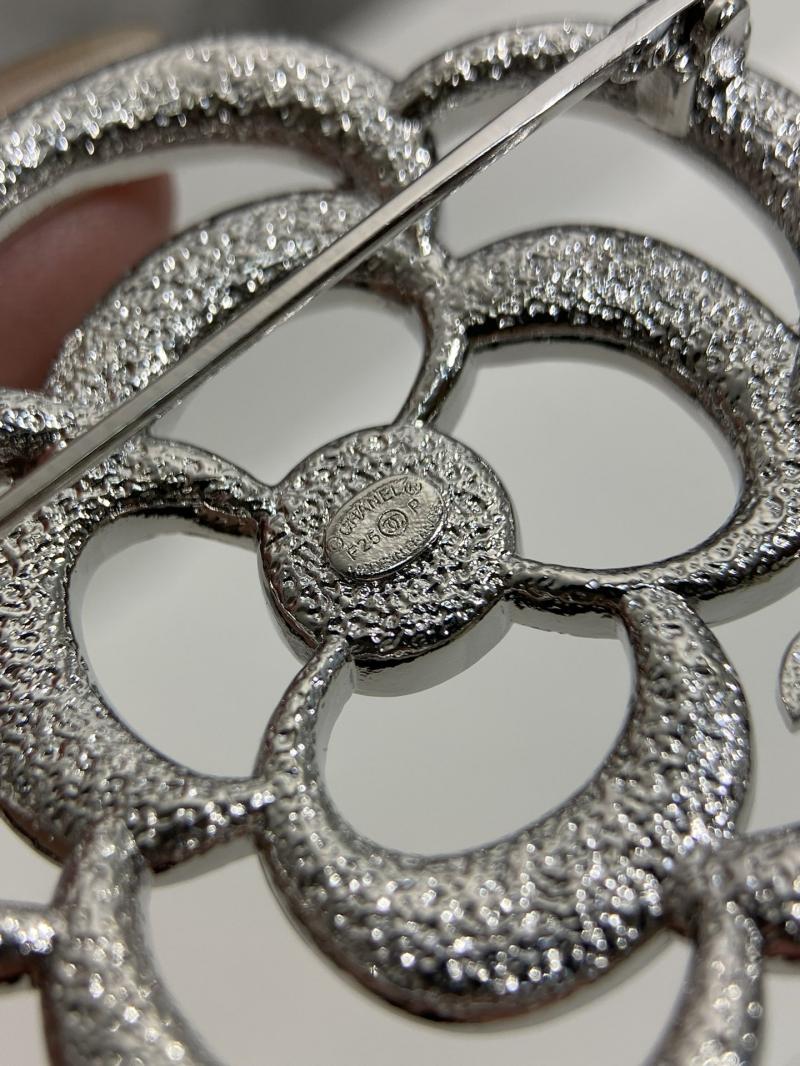 Chanel Brooch YCB81103