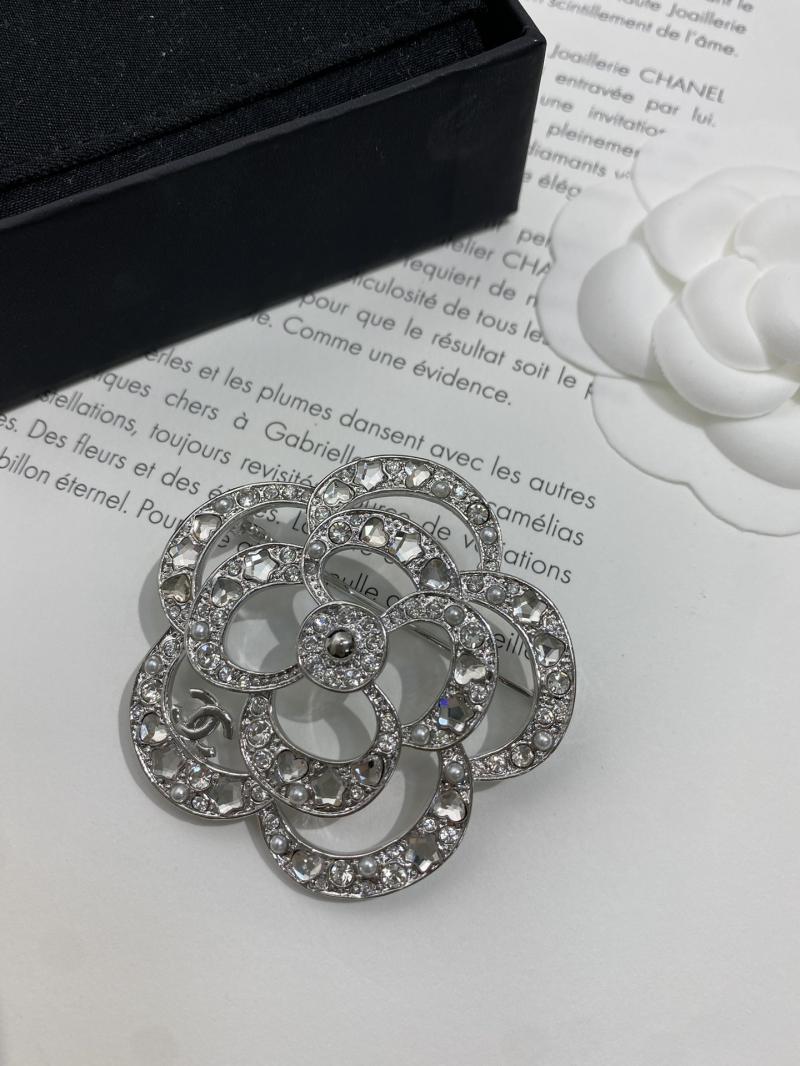 Chanel Brooch YCB81103