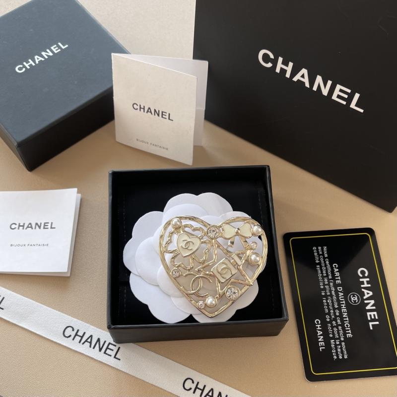 Chanel Brooch YCB81107