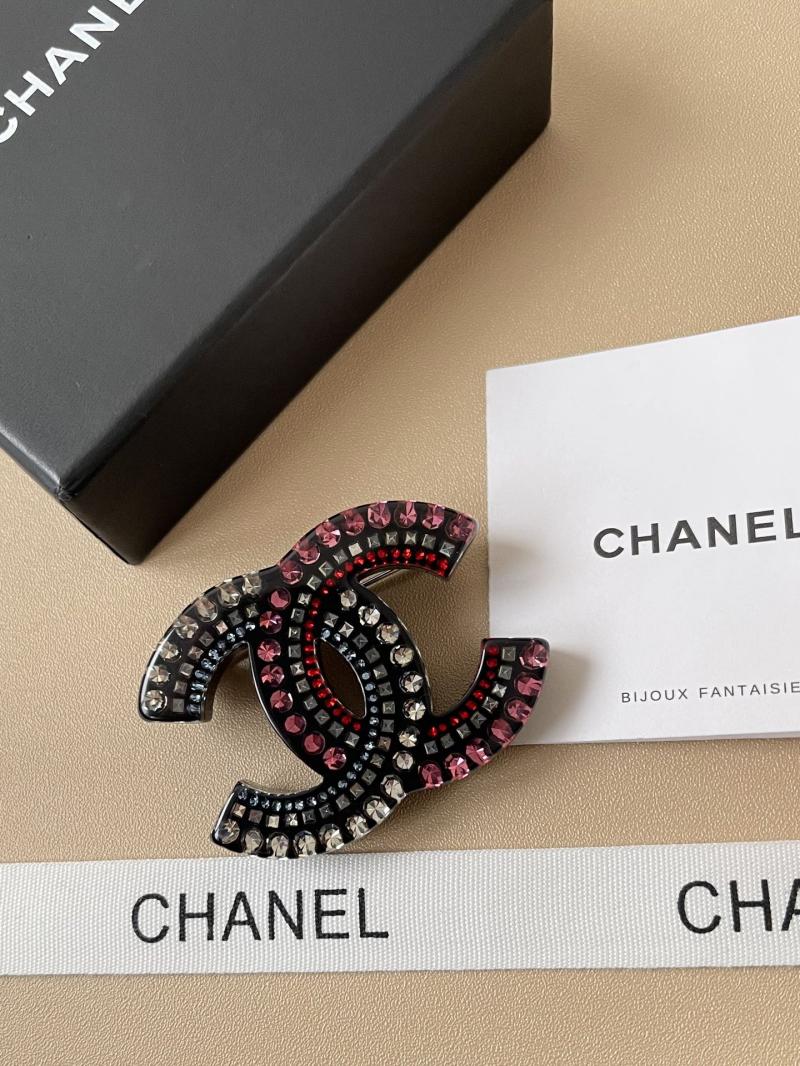 Chanel Brooch YCB81108