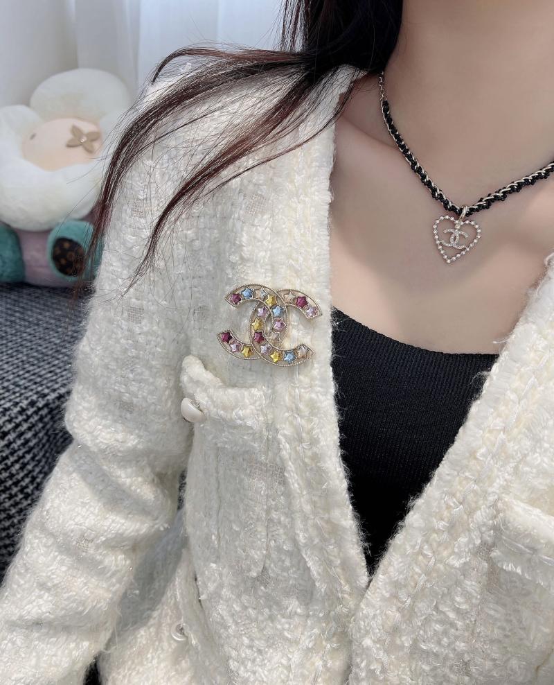 Chanel Brooch YCB81109