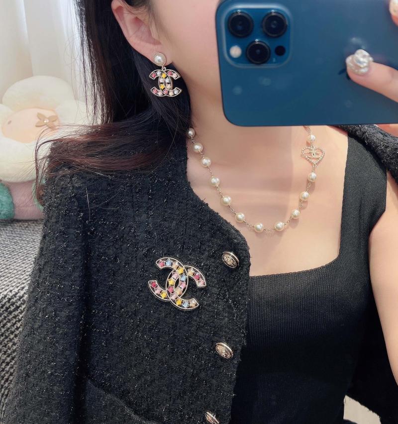 Chanel Brooch YCB81109