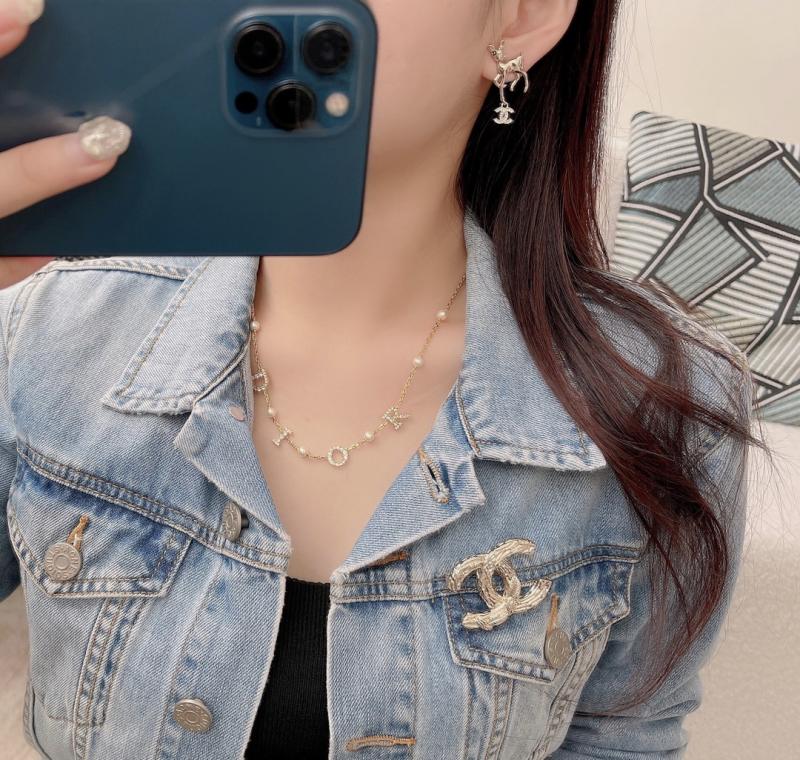 Chanel Brooch YCB81113