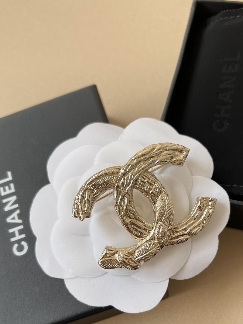 Chanel Brooch YCB81113