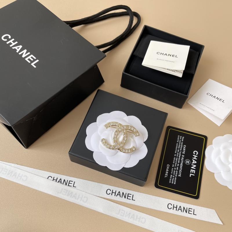 Chanel Brooch YCB81114