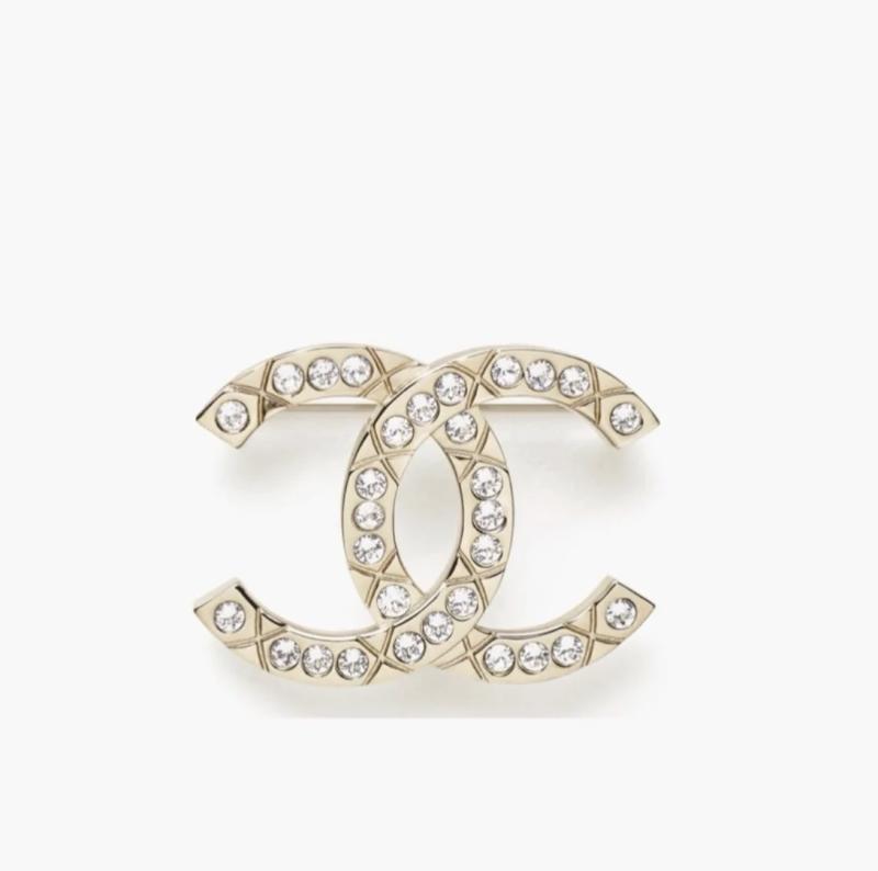 Chanel Brooch YCB81114