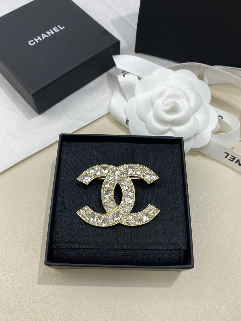 Chanel Brooch YCB81115