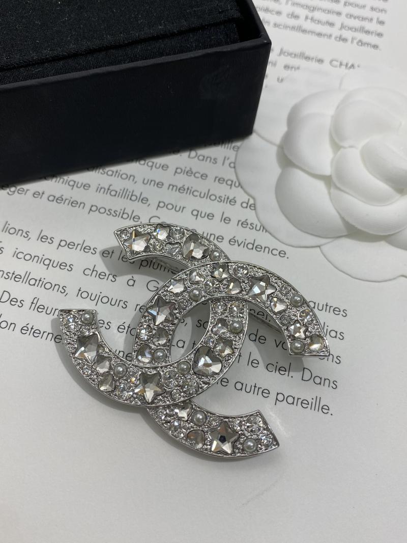 Chanel Brooch YCB81116