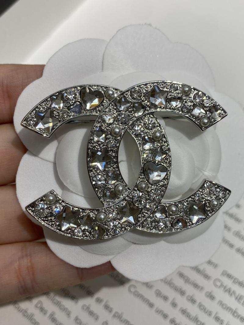 Chanel Brooch YCB81116