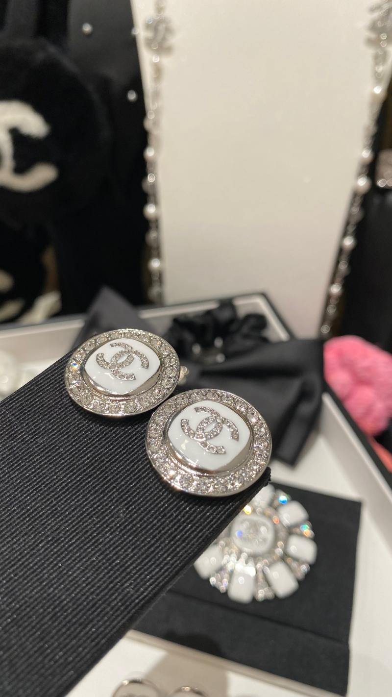 Chanel Earrings YCN81201