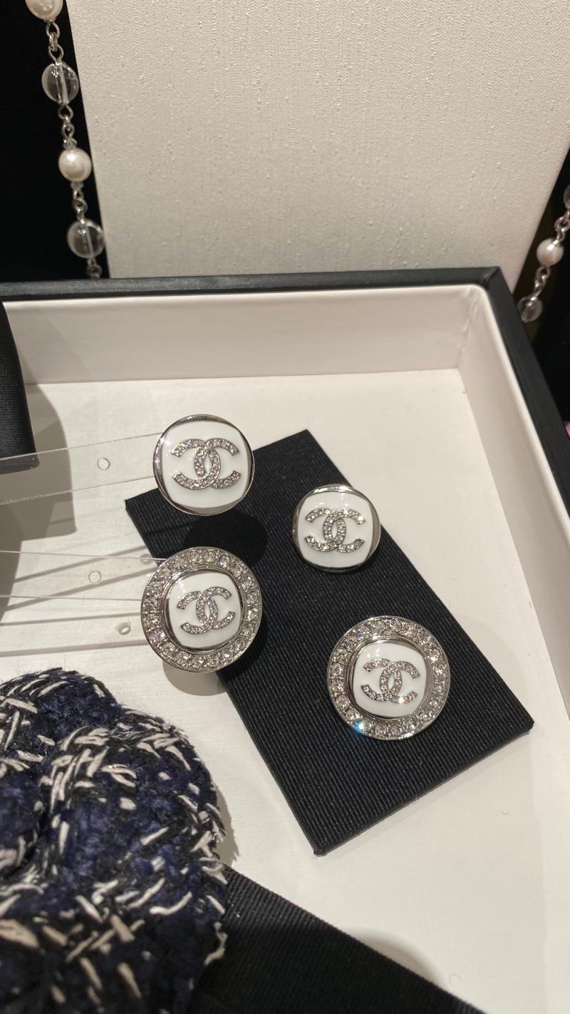 Chanel Earrings YCN81201