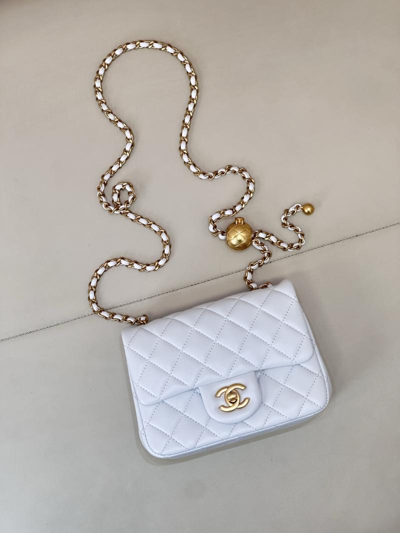 Chanel Mini Lambskin Flap Bag White AS1786