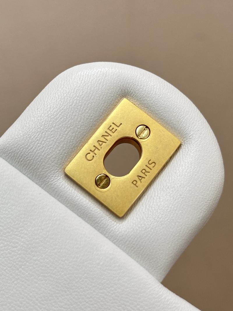 Chanel Mini Lambskin Flap Bag White AS1786