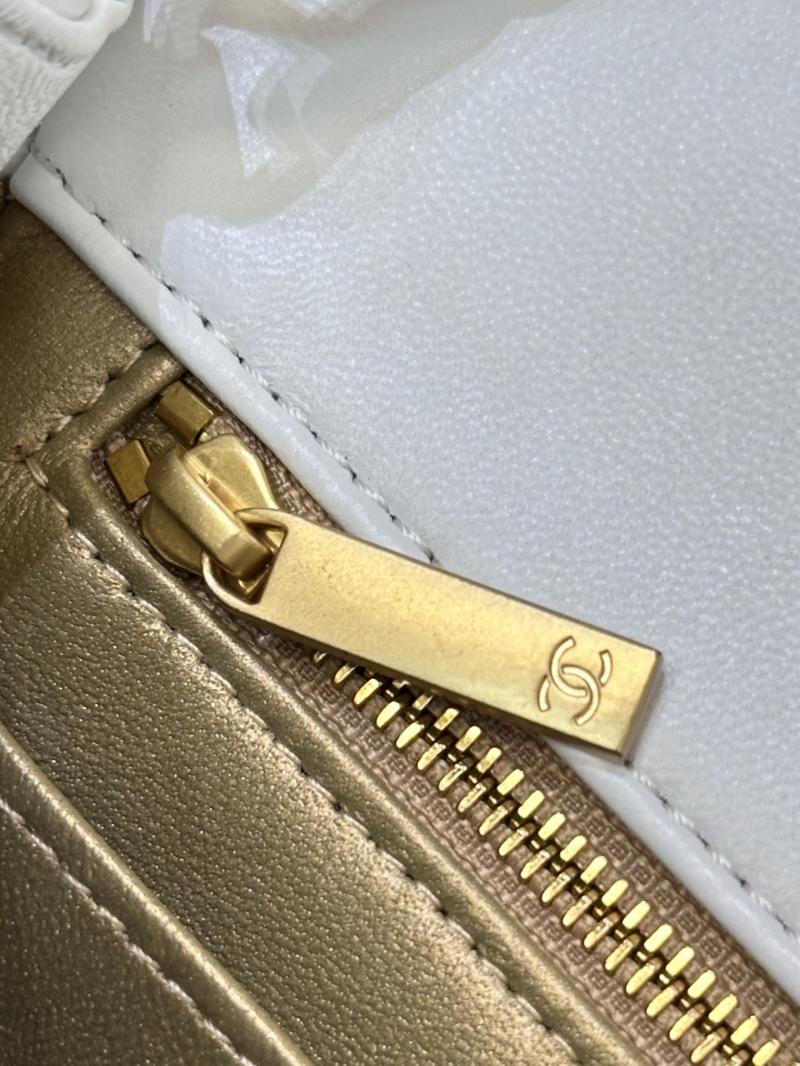 Chanel Mini Lambskin Flap Bag White AS1786