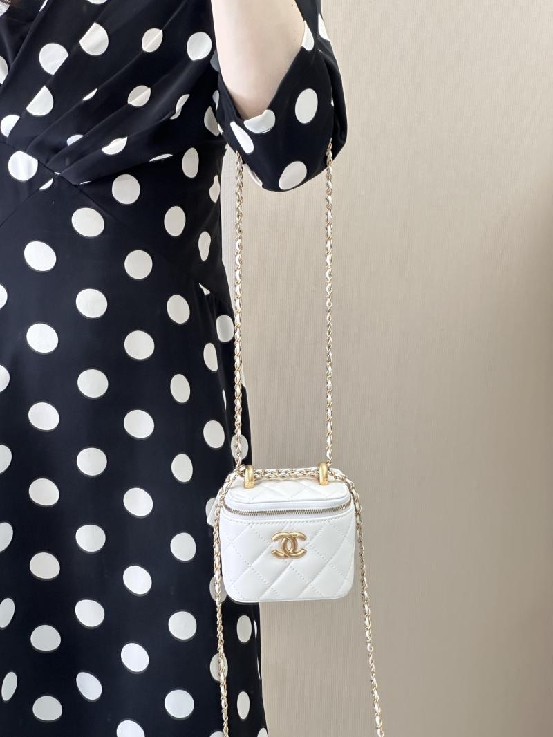 Chanel Mini Vanity With Chain White AP2292