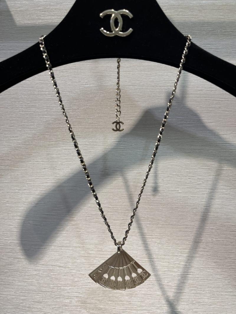 Chanel Necklace YCN81009