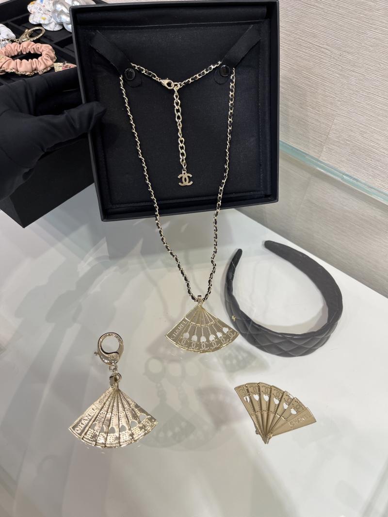 Chanel Necklace YCN81009