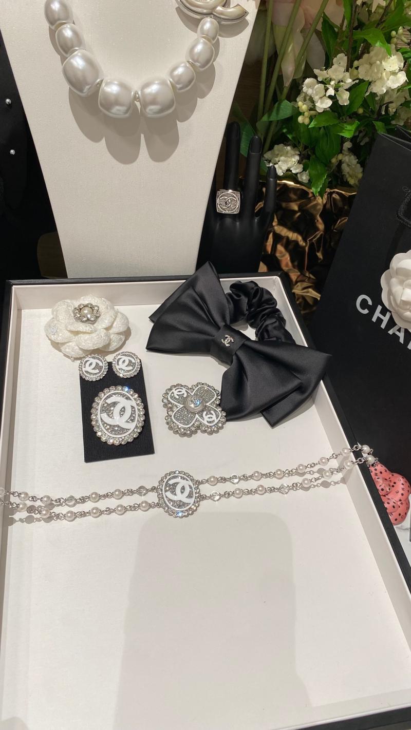 Chanel Necklace YCN81203
