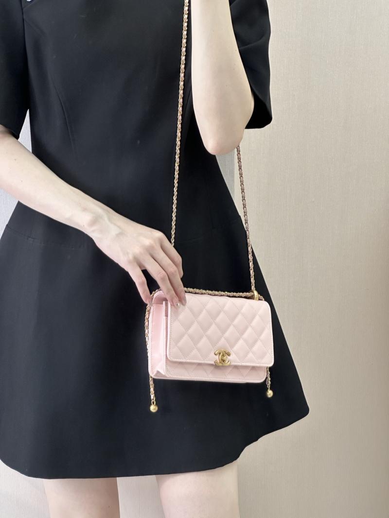 Chanel Shiny Calfskin WOC Purse Pink AP2289