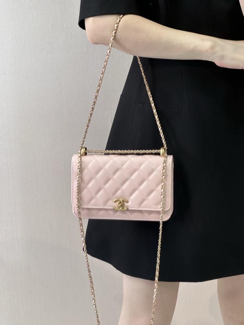 Chanel Shiny Calfskin WOC Purse Pink AP2289