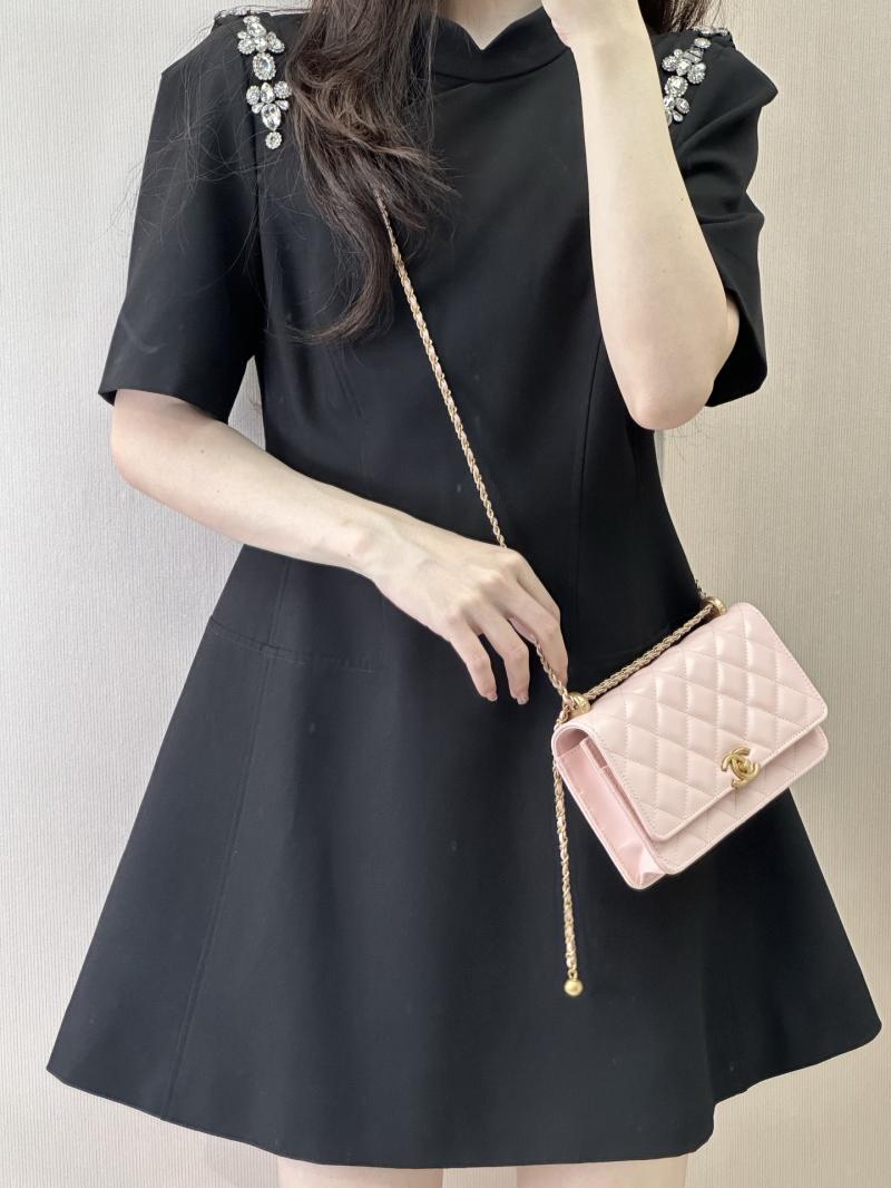 Chanel Shiny Calfskin WOC Purse Pink AP2289