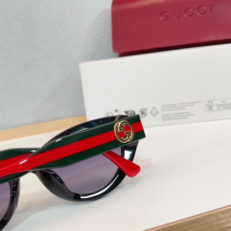 Gucci Sunglasses GG1862S