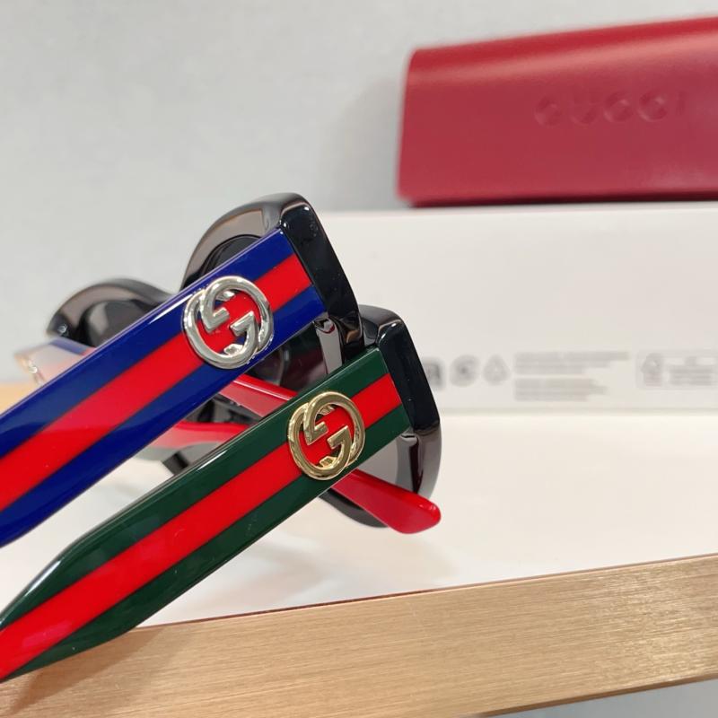 Gucci Sunglasses GG1862S