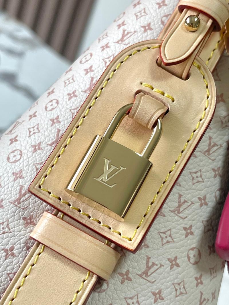 Louis Vuitton All In BB M15130