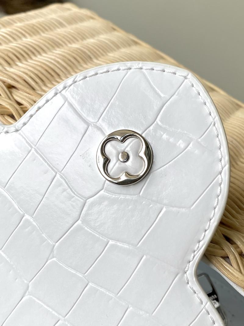 Louis Vuitton Capucines BB White N88126