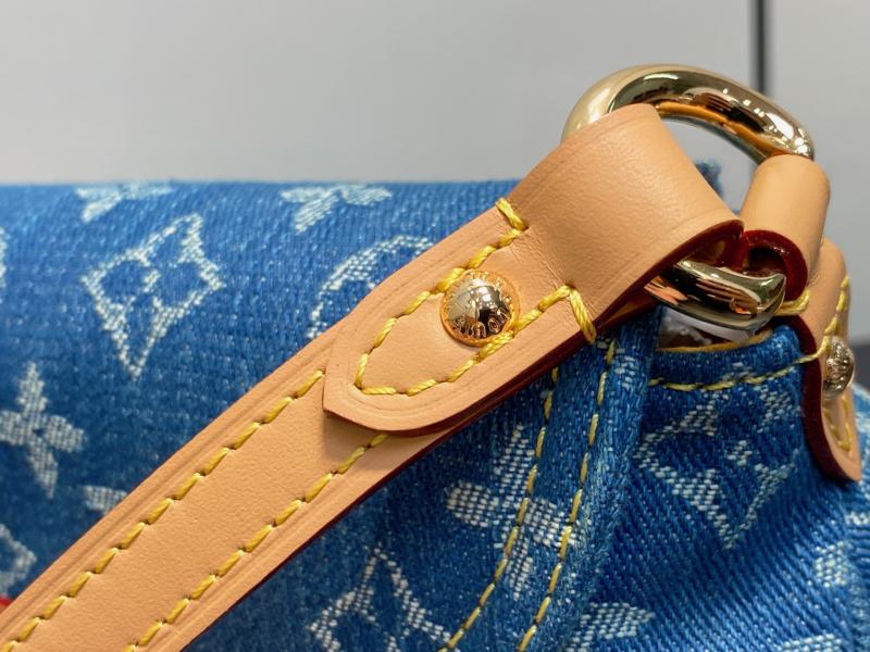 Louis Vuitton Mini Pastry Blue M95050