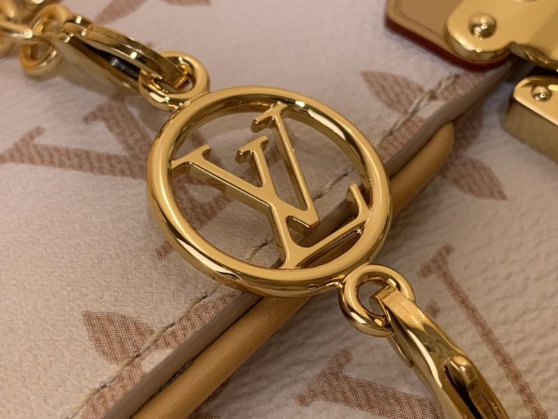 Louis Vuitton Pochette Camille M26583
