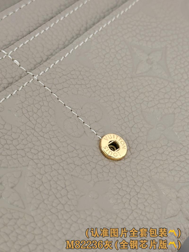 Louis Vuitton Sarah Wallet M82256