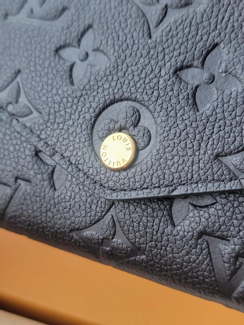 Louis Vuitton Sarah Wallet M82257