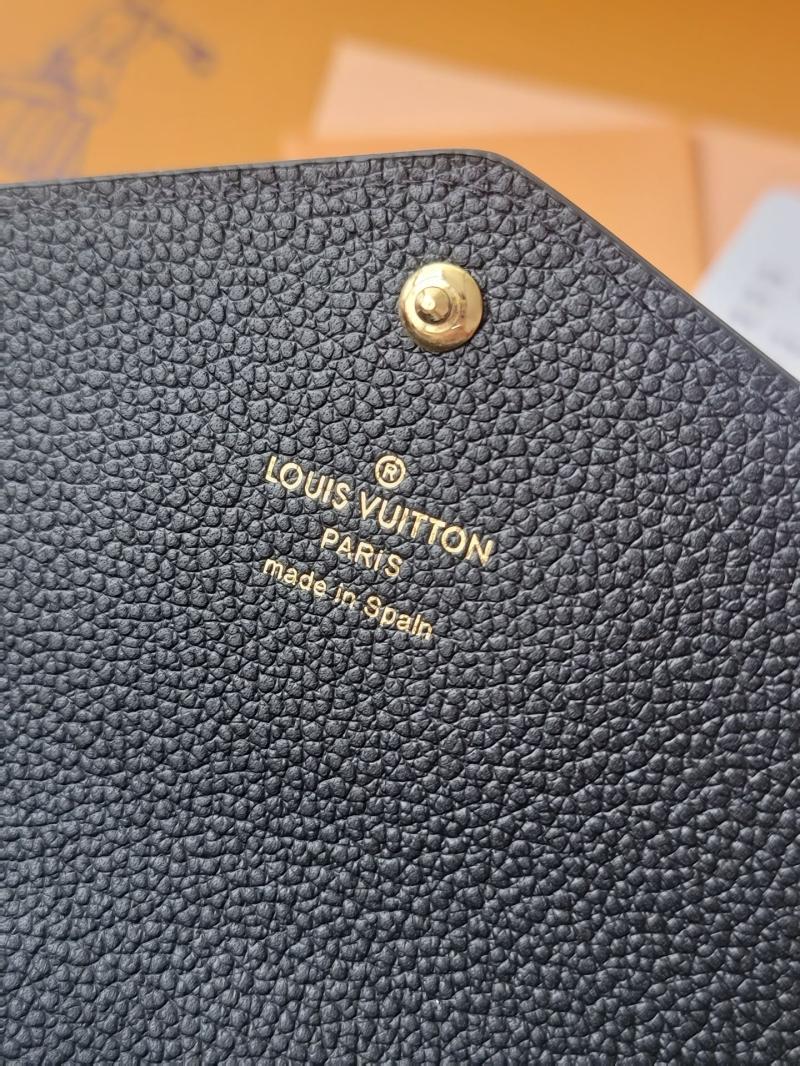 Louis Vuitton Sarah Wallet M82257